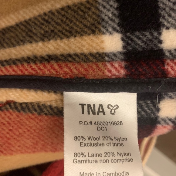 TNA aritzia toggle coat - Picture 4 of 5